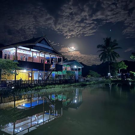 Nasrul House Homestay For Backpackers Maros Ngoại thất bức ảnh